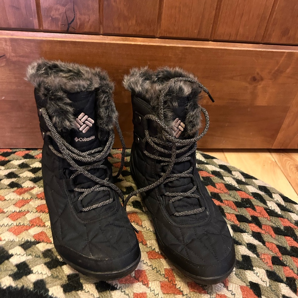 Colombia Waterproof faux fur quilted winter boots Penny Lane Elevated Basics